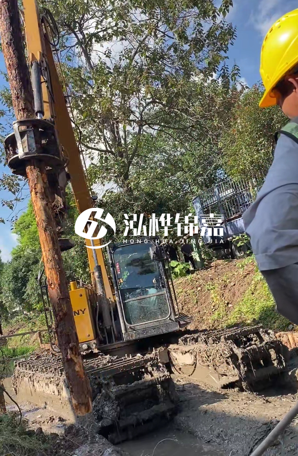景德鎮(zhèn)河道清淤專業(yè)施工-狹窄河道挖機(jī)清理河道的方法？